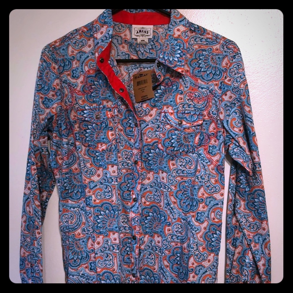 Ariat Women’s Medium Button Up
